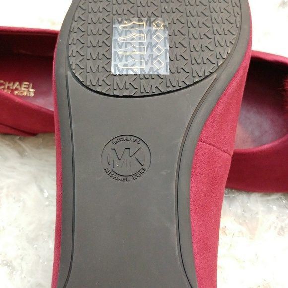 SOLD~Michael Kors Pom Pom Flats - Size 11 - Picture 8 of 8